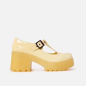 KOI UK4/US6 Butter yellow Mary Janes NWOT